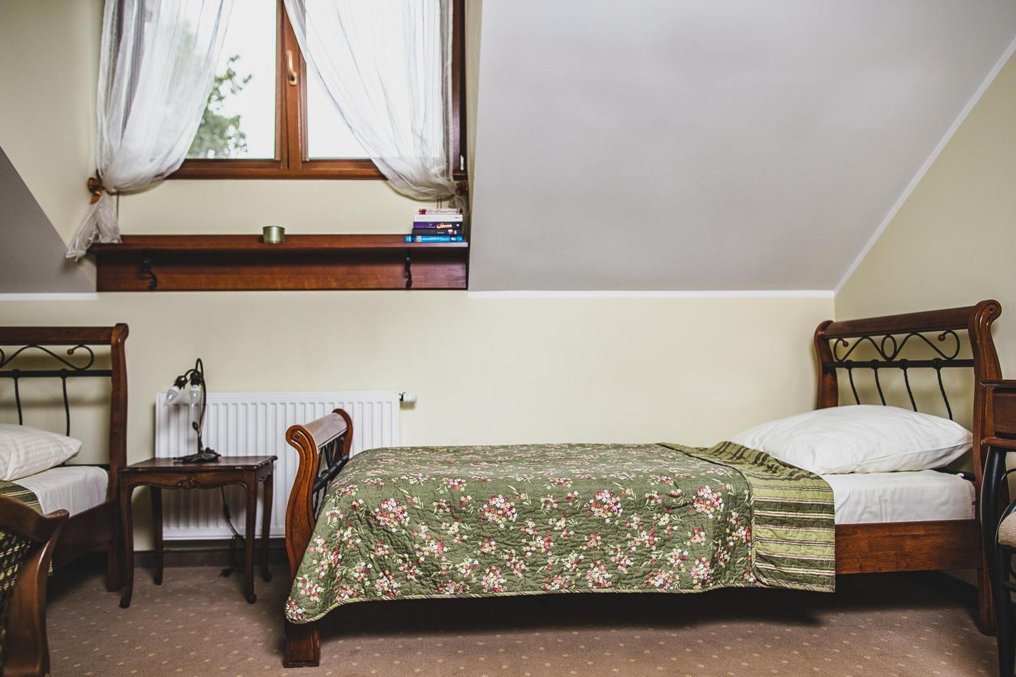 Bed and Breakfast Stajnia Sarnówek Rozajny Wielkie Habitación foto