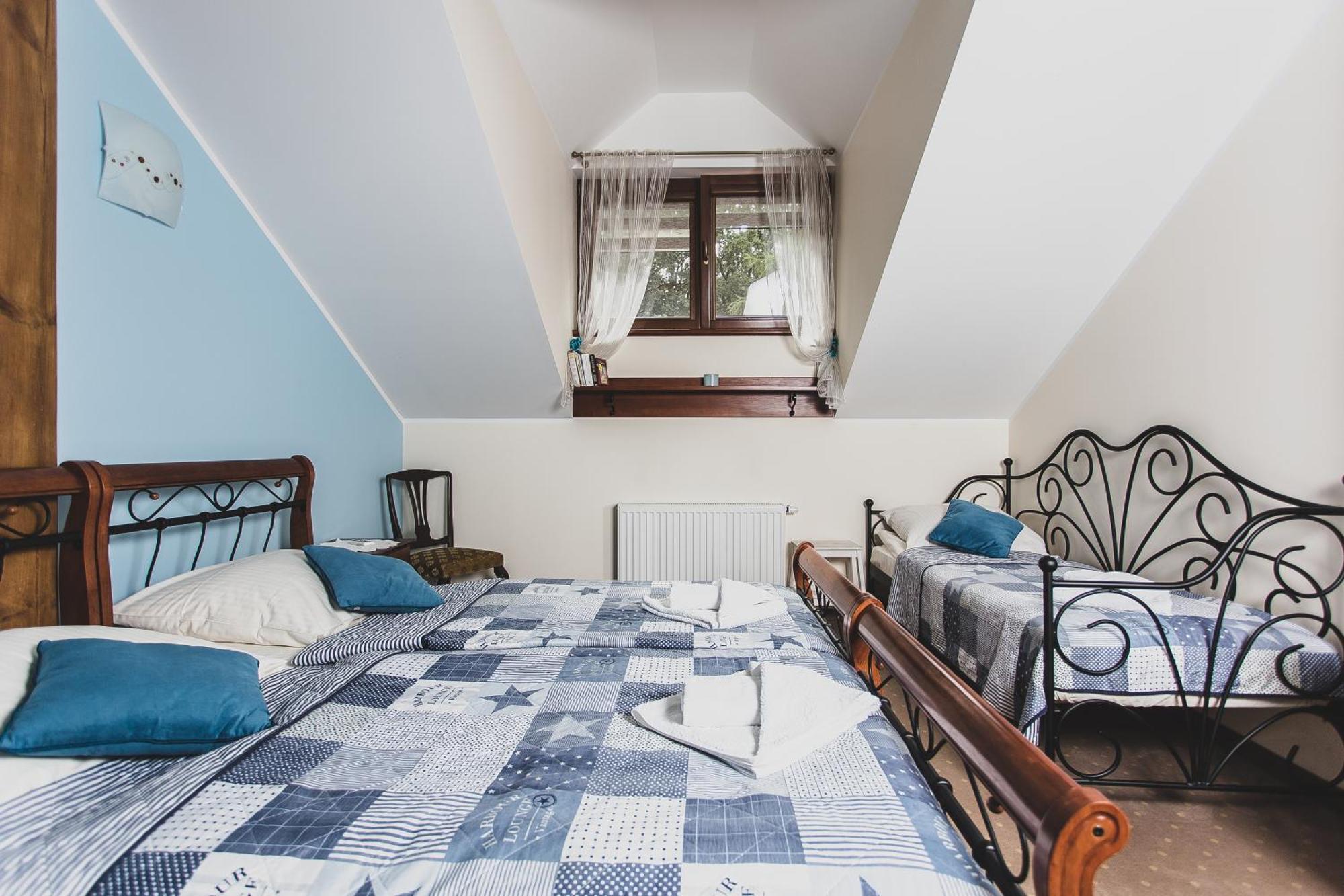 Bed and Breakfast Stajnia Sarnówek Rozajny Wielkie Habitación foto