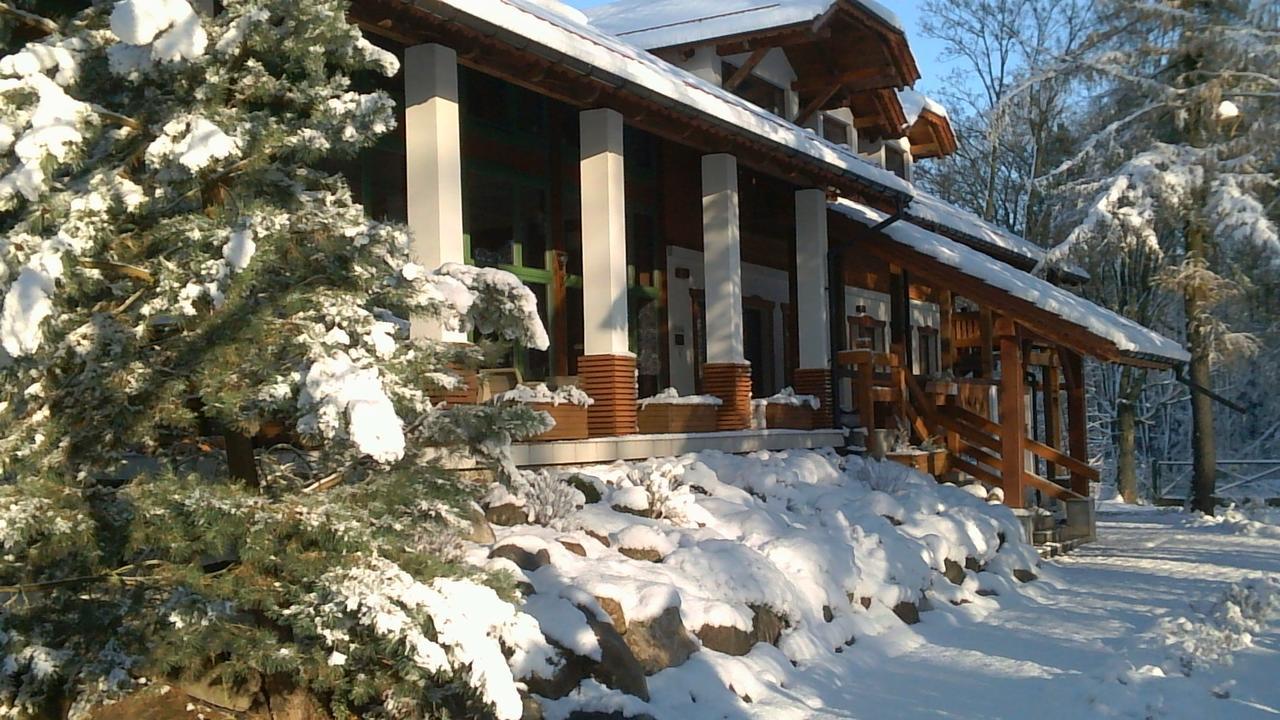 Bed and Breakfast Stajnia Sarnówek Rozajny Wielkie Exterior foto